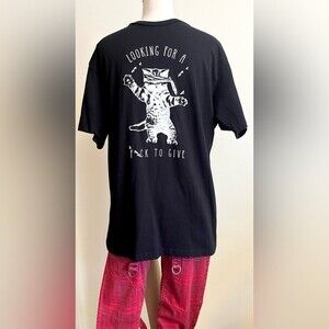 Mens Black Short Sleeve T-Shirt Black with White Cat SZ Large Tall